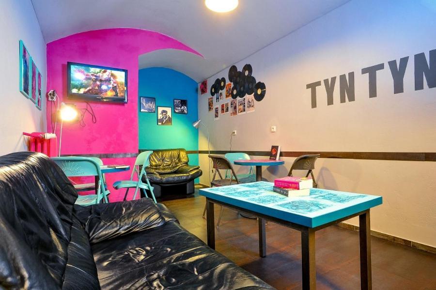 Hostel Prague Tyn Exterior photo
